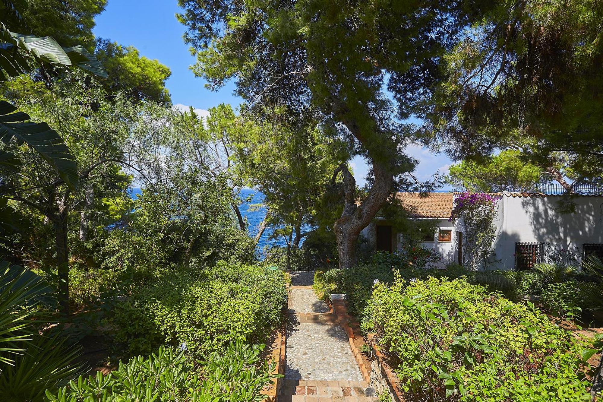 Villa Majus Porticello Esterno foto