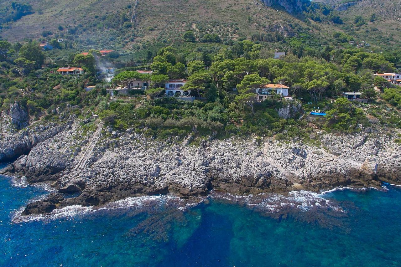 Villa Majus Porticello Esterno foto